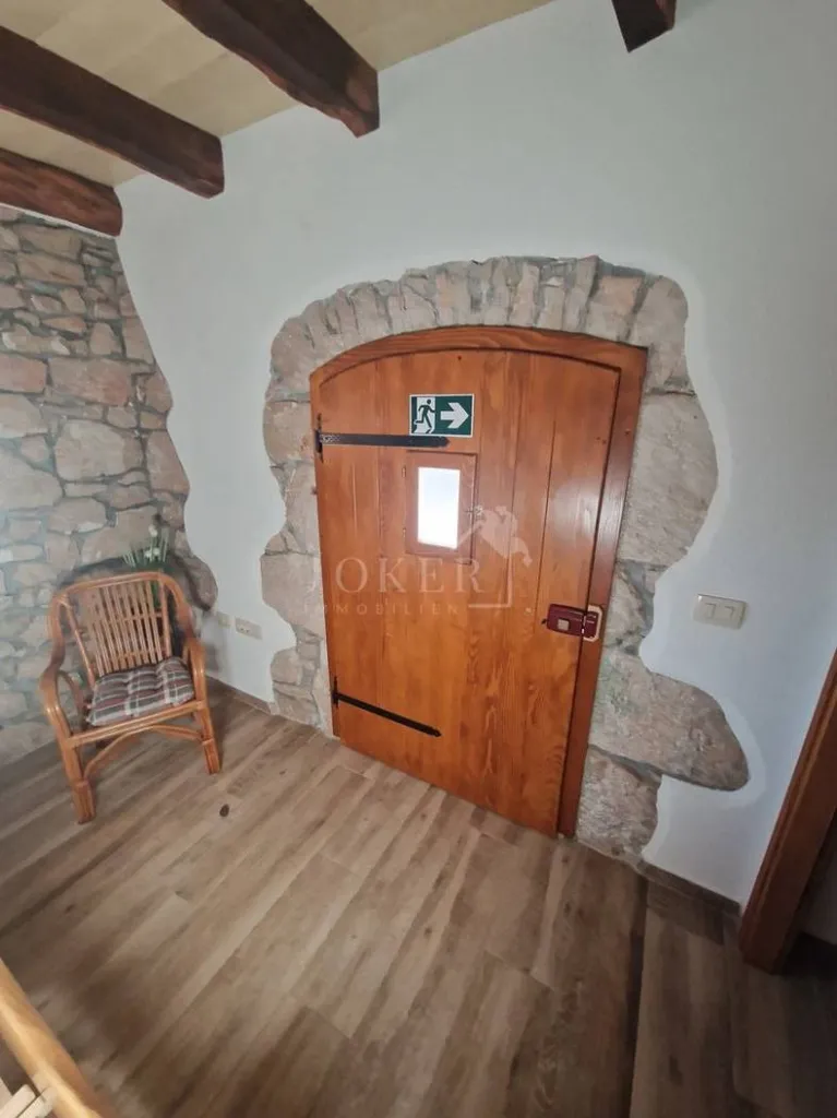 Esik - Renovated Stone House with Pool in Mošćenička Draga