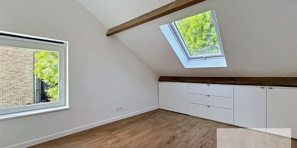Pièces - Maison rénovée avec terrasse à Baisy-Thy