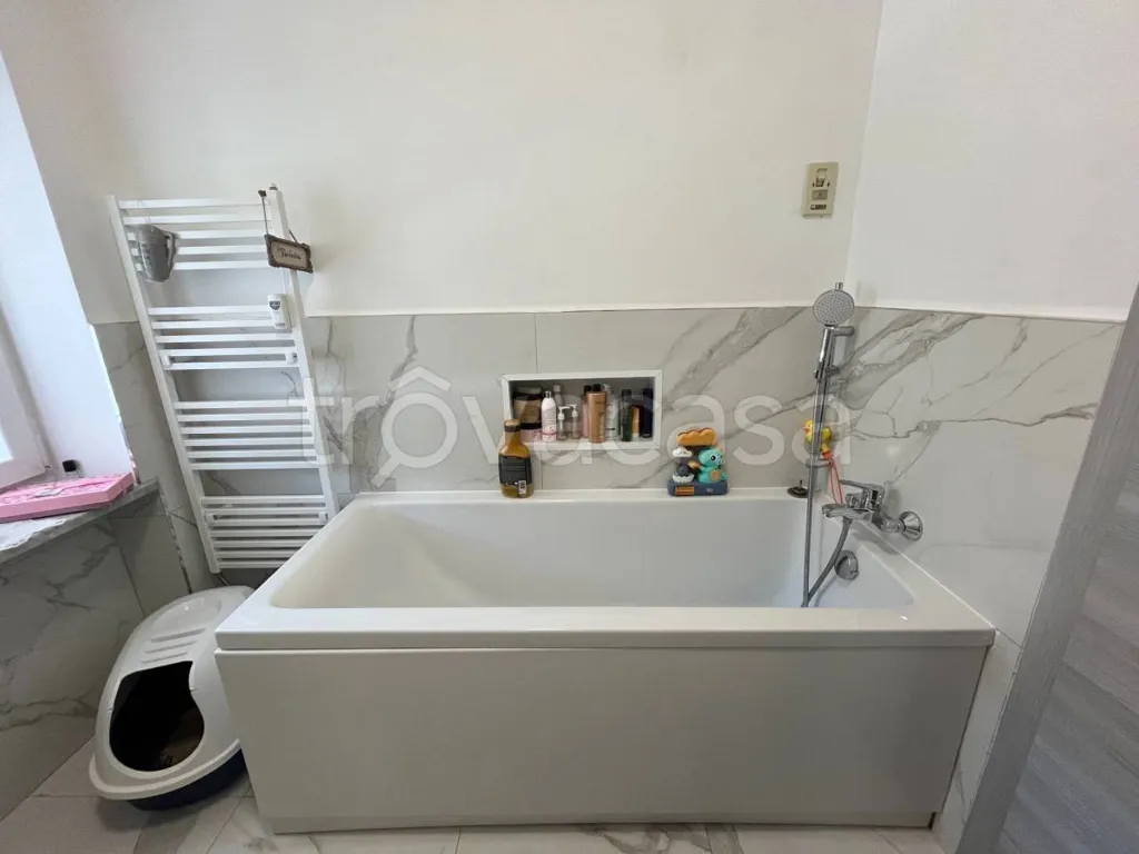 Bagni - Rustic Attico with Balcony in Chiusa di Pesio