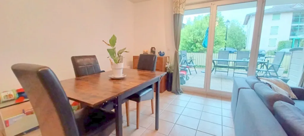 Dining Room - Three-Bedroom Apartment with Terrace in Collonges