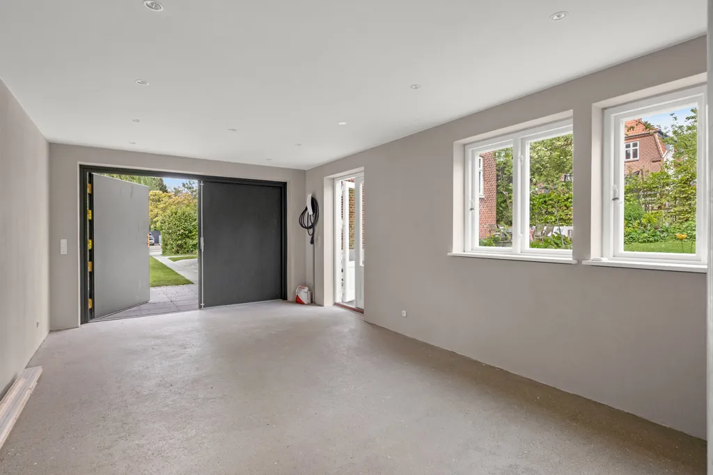 Entrée - Classically Styled Villa with Garden in Aarhus C
