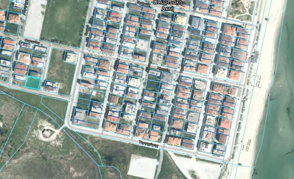 Corner Plot with Sea Access in Olympiacos Coast, Pieria
