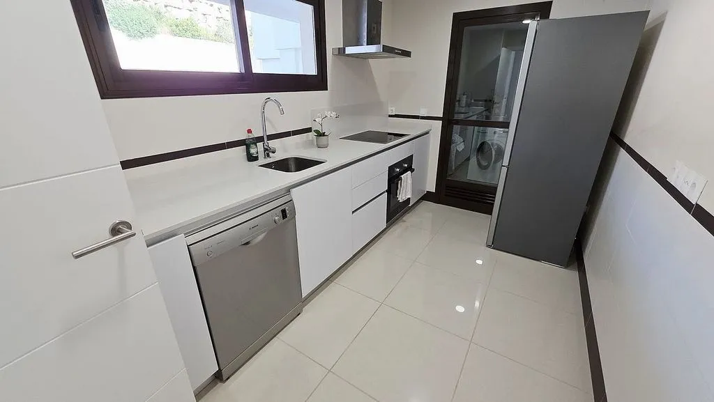Cuisine - Apartment with Pool in Estepona Urbanisation