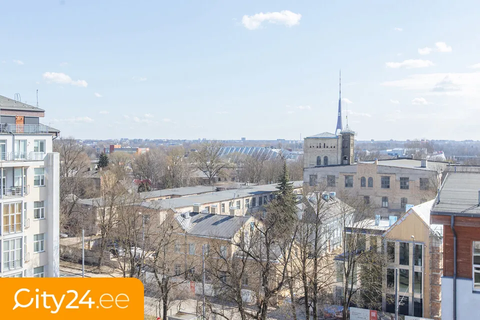 Balcon - Renovated Apartment with Panoramic View in Torņakalns