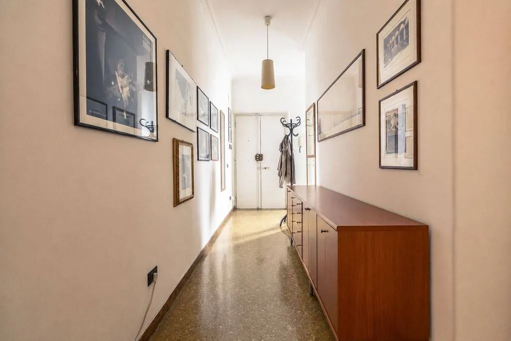 Esik - Luxury Flat with South Terrace in Rome