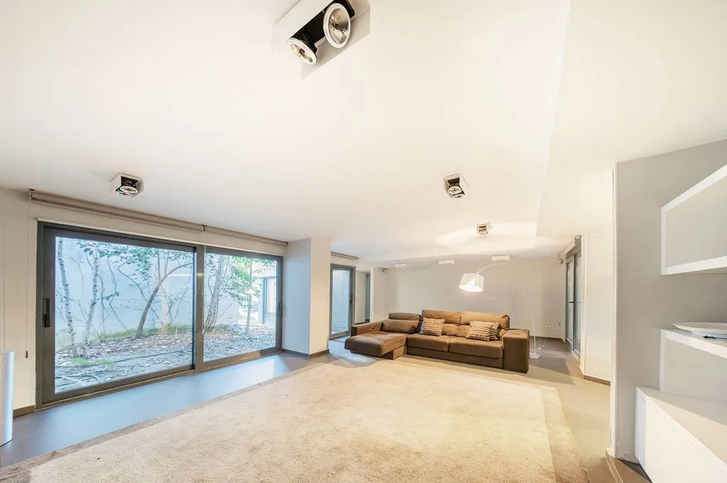 Elutuba - Luxury Villa with Pool in Chamartín, Madrid