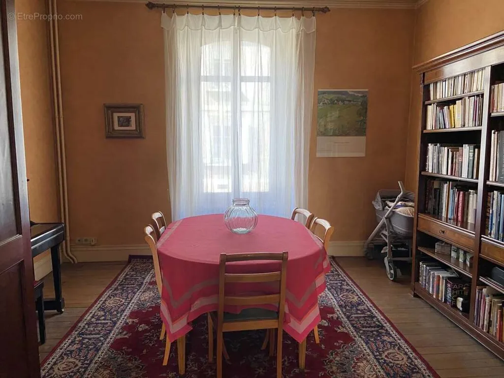 Salle à manger - Maison Ancienne avec Jardin à Angers