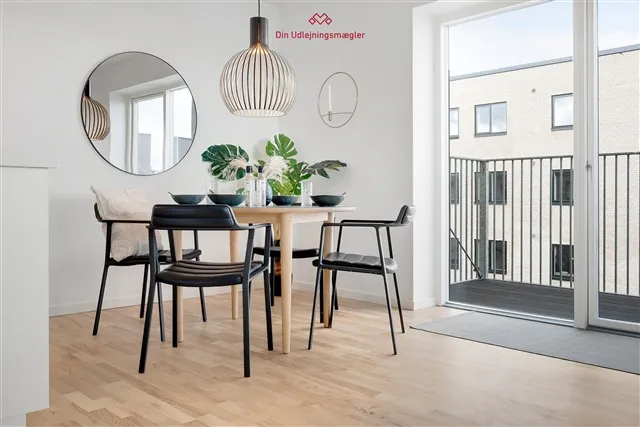 Dining Room - Apartment with West-Facing Terrace in Aalborg