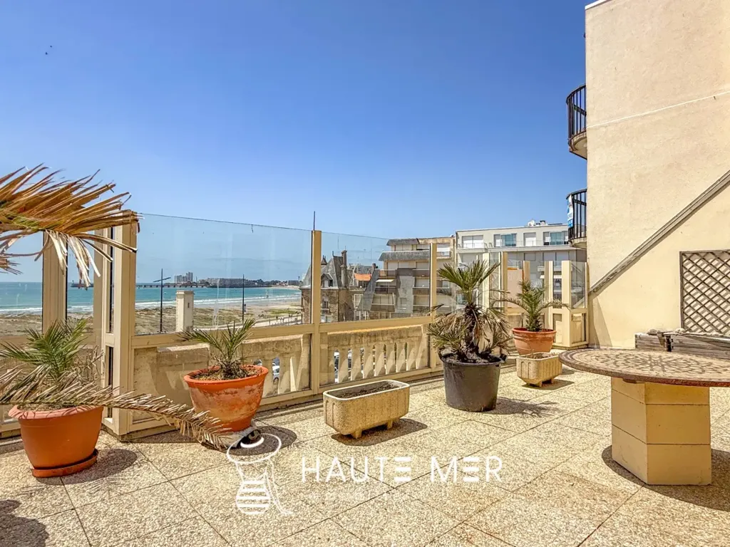 Terrasse - Appartement T4 Face à la Mer avec Garage à Arago