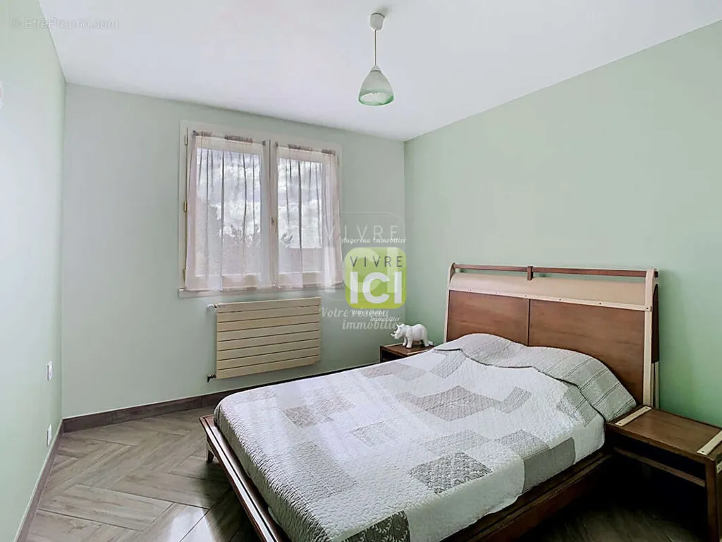 Magamistoad - 7-Piece House with Pool in Cholet