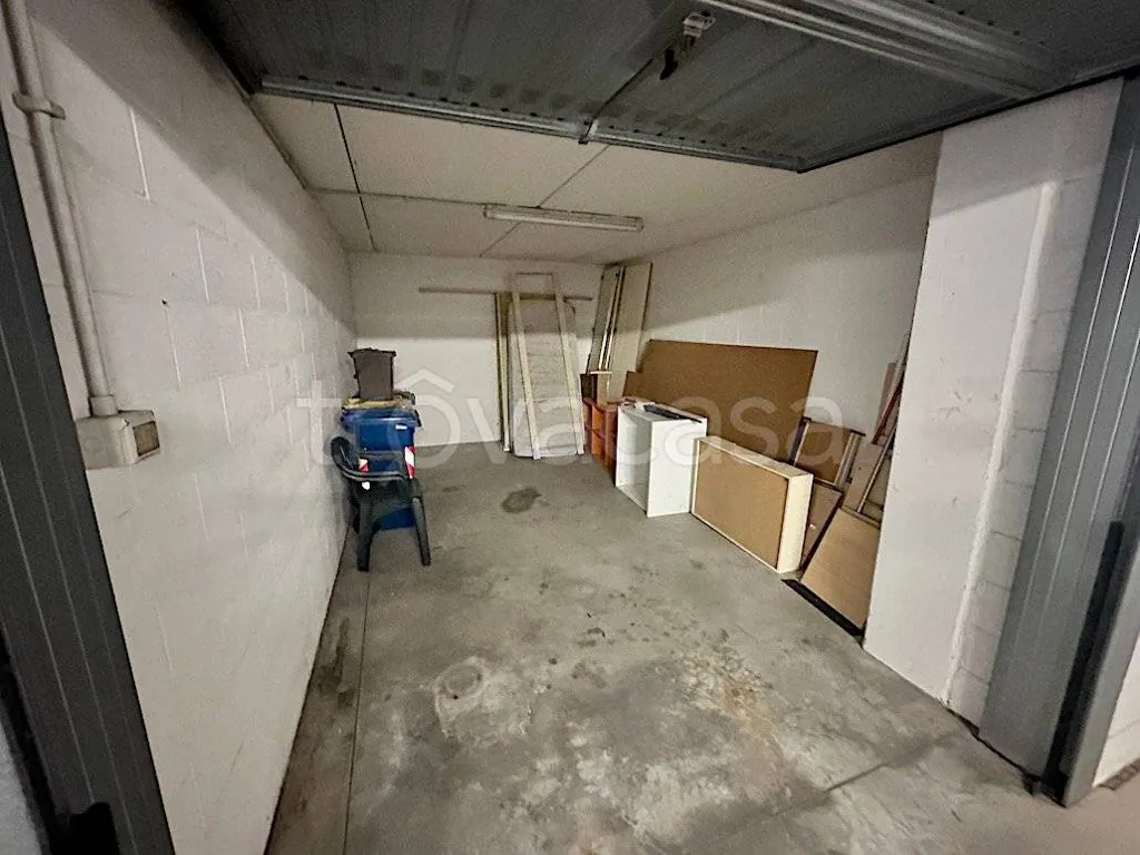 Garage - Trilocale with Balcony in Piombino Dese