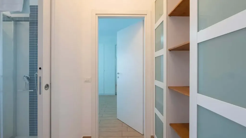 Pièces - Modern Studio with Metro Access in Milan