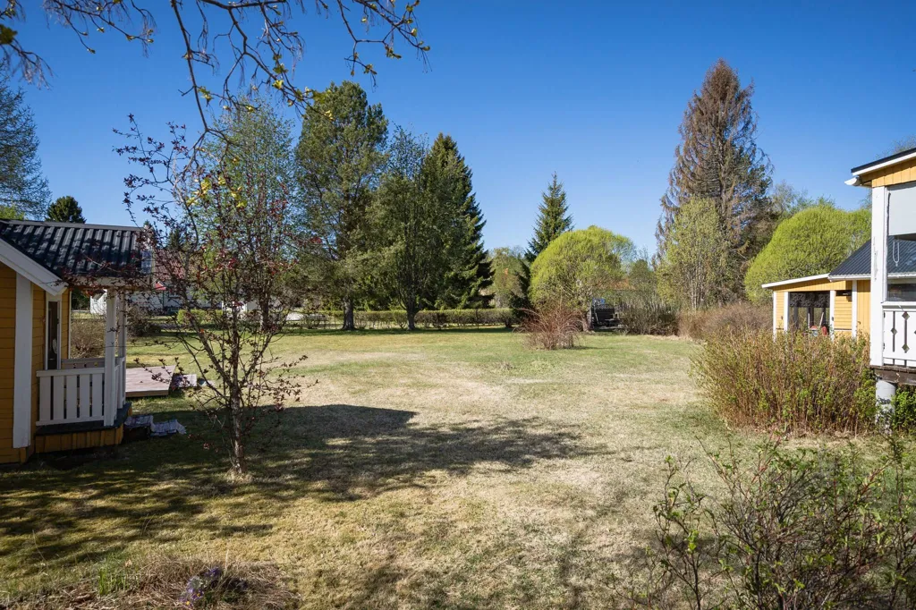 Villa with Large Garden in Bureå