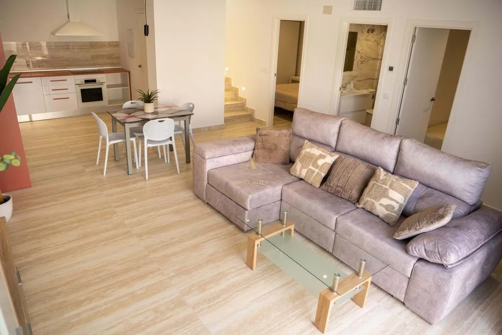 Elutuba - Luxury Villa with Golf Course Views in Alicante