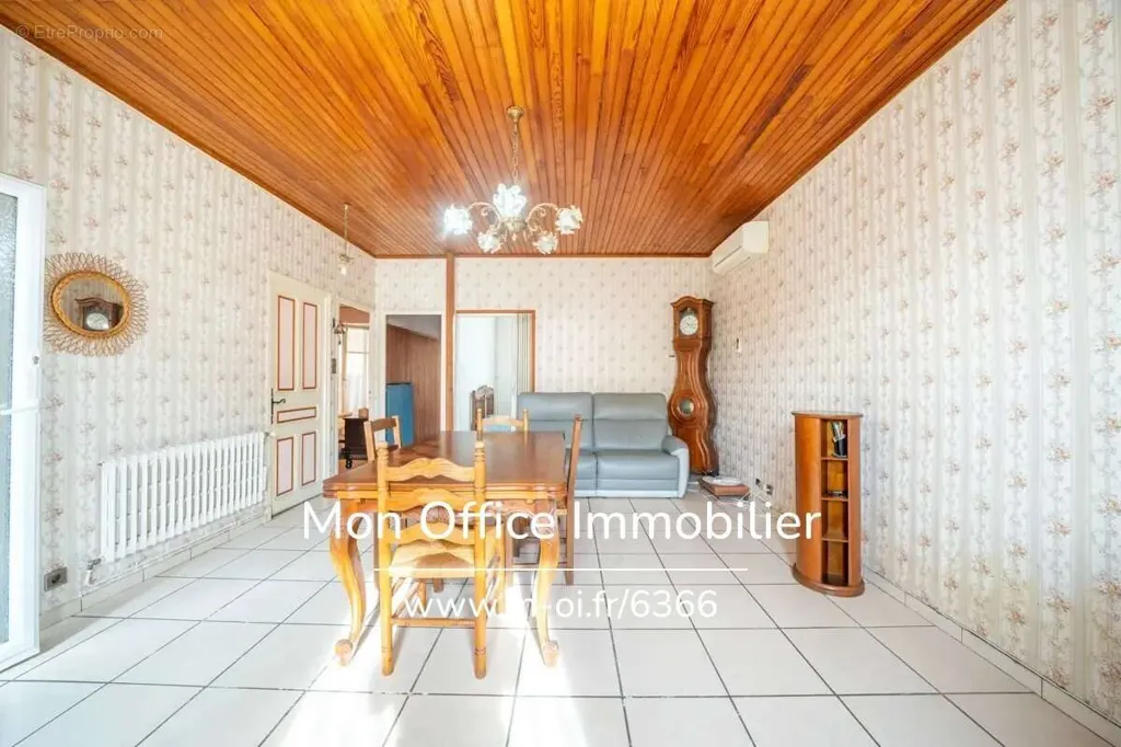 Söögituba - Renovated House with Garden in Miramas Centre