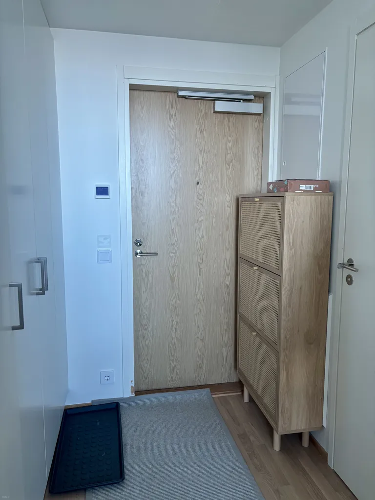 hallway_entrance