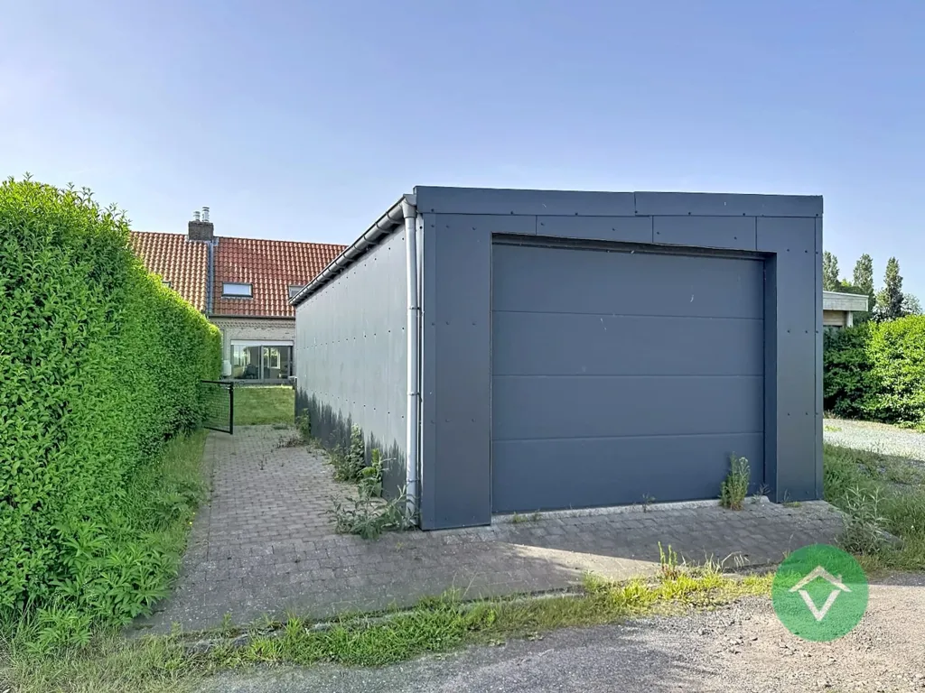 Välivaade - House with Large Garage in Ichtegem