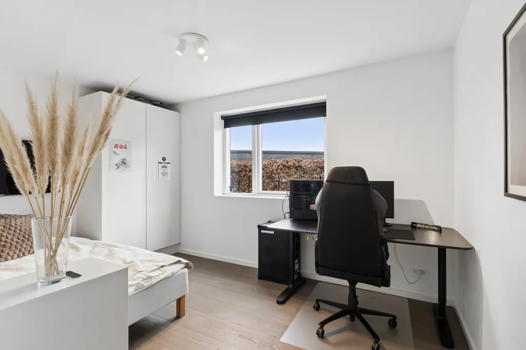 Kabinet - Elegant Villa with Smart Home in Køge