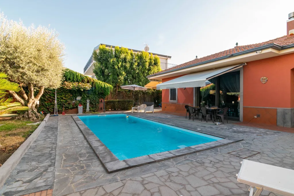 Maison 6 pièces à IT