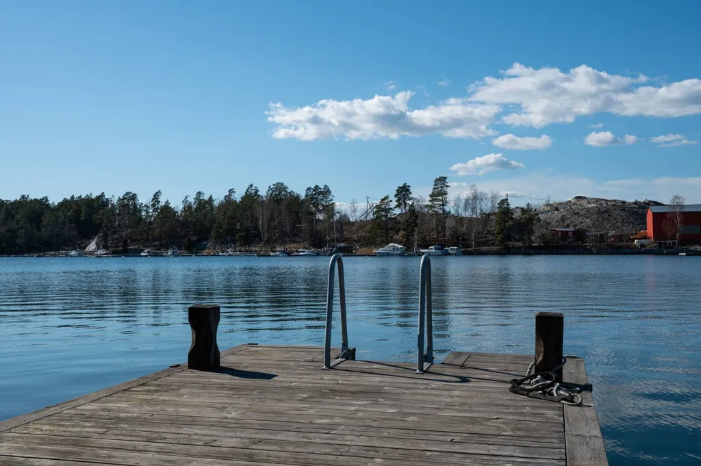 Terrass - Scenic Villa with Pool in Southern Archipelago