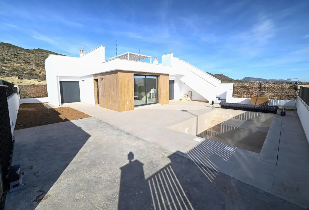 Bassein - Contemporary Villa with Pool in Montemar, Murcia