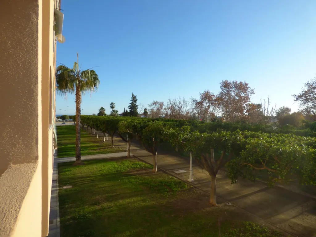 Aed - Spacious Flat with Terrace in Torre del Mar