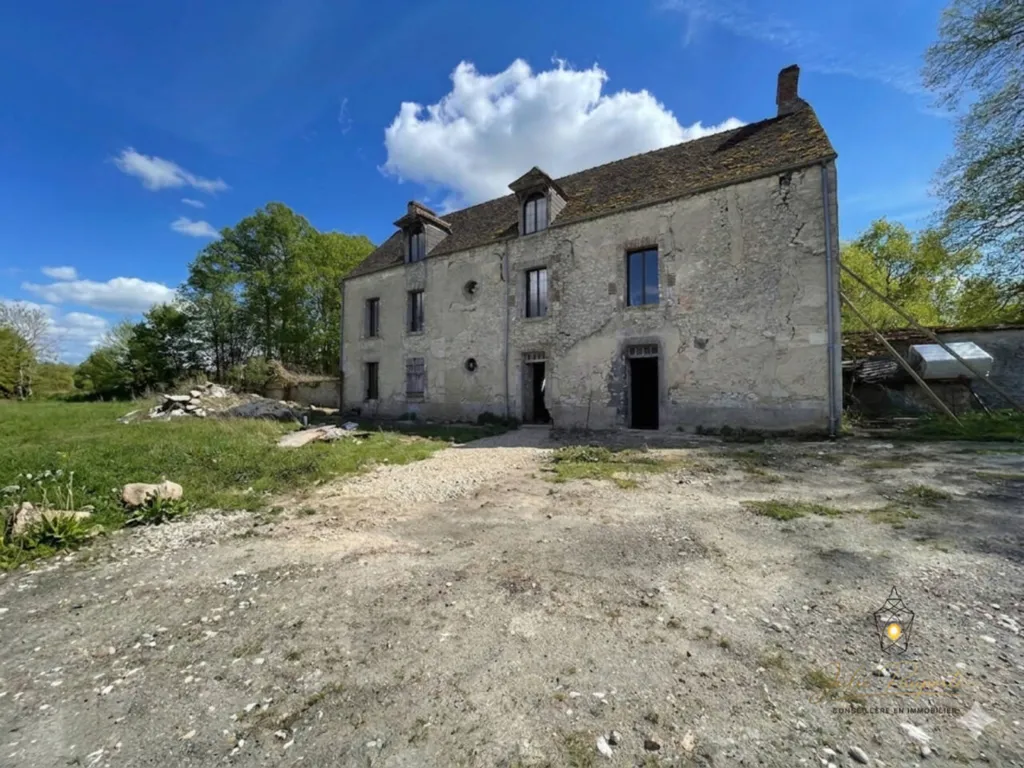 Välivaade - Character House with Renovation Potential in Mormant-sur-Vernisson
