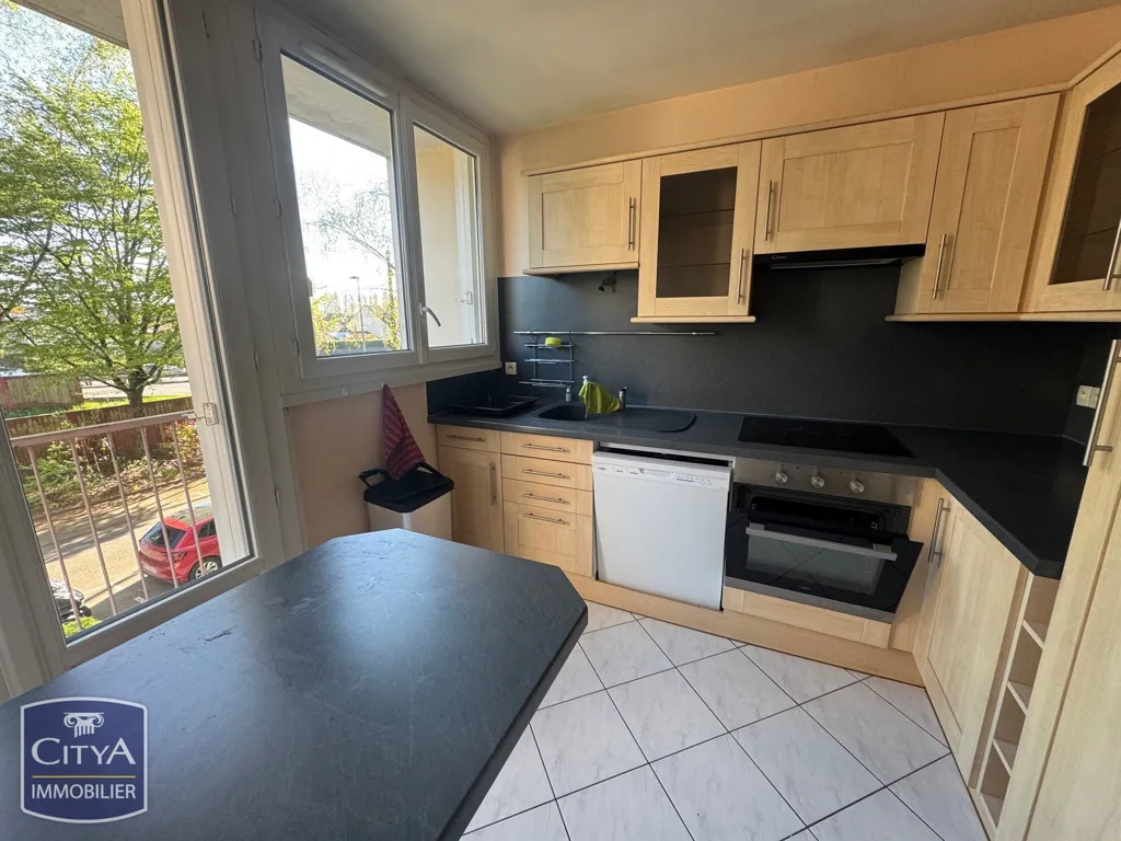 Cuisine - Appartement T2 avec Balcon au Cœur du Mans