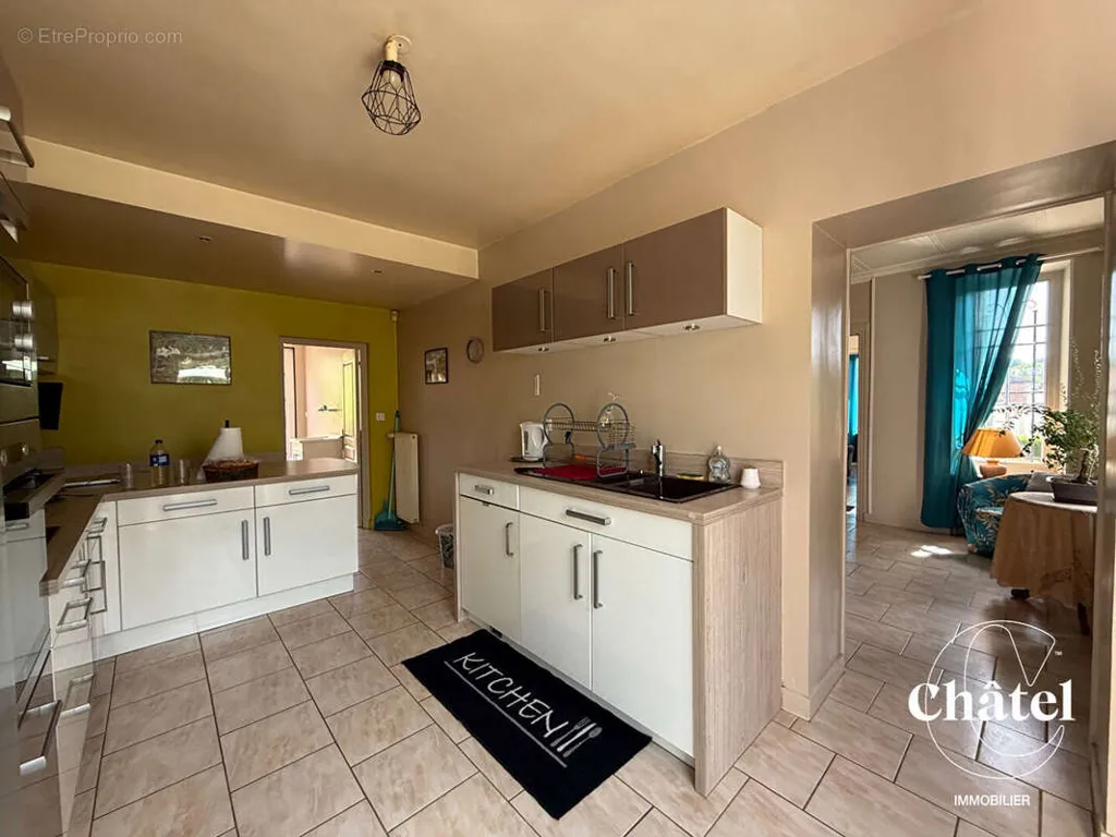 Cuisine - Maison de Maître en Pierre avec Jardin Constructible