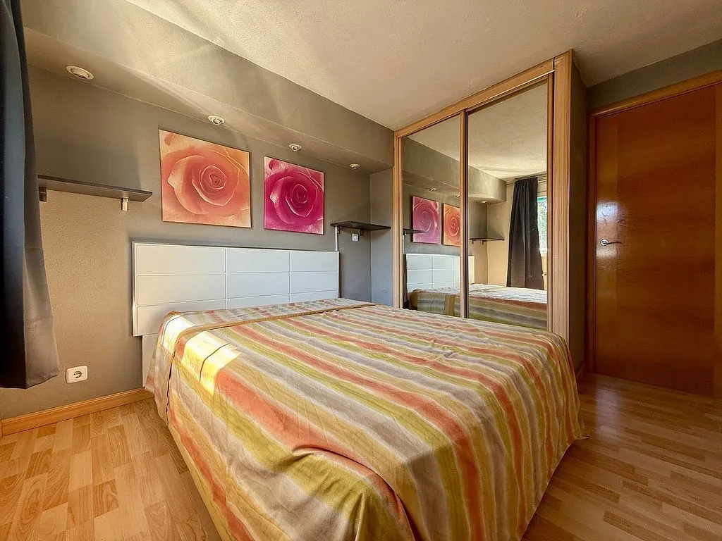 Magamistoad - 2-Bedroom Flat with A/C in Carabanchel