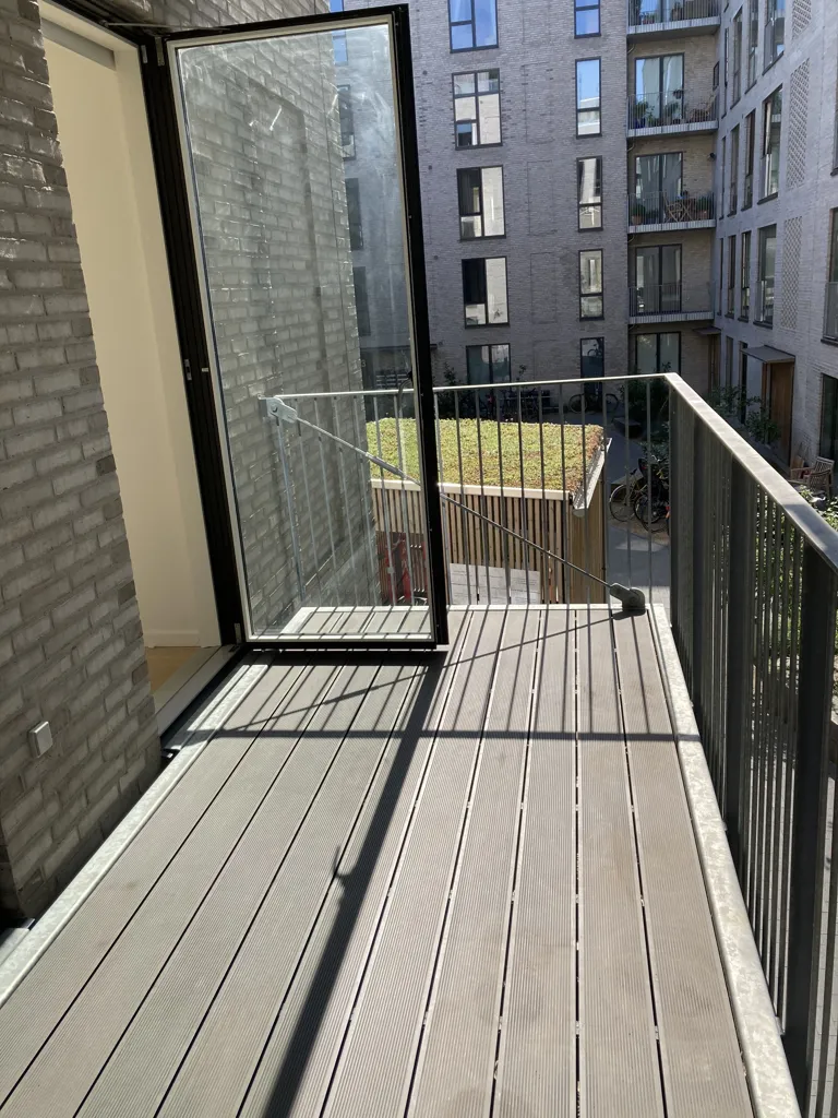 Balcone - Corner Flat with Balcony in Nordhavn
