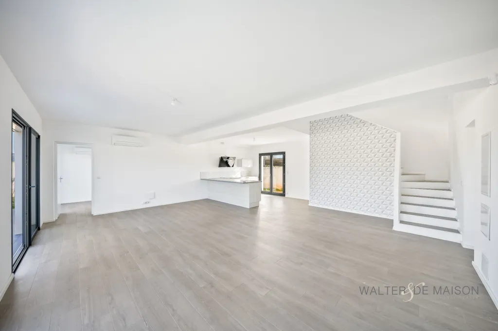 Séjour - Maison Contemporaine avec Jardin à La Crau