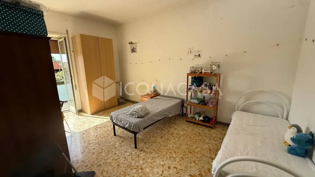 Bedrooms - Apartment with Balcony in Rome's Centocelle