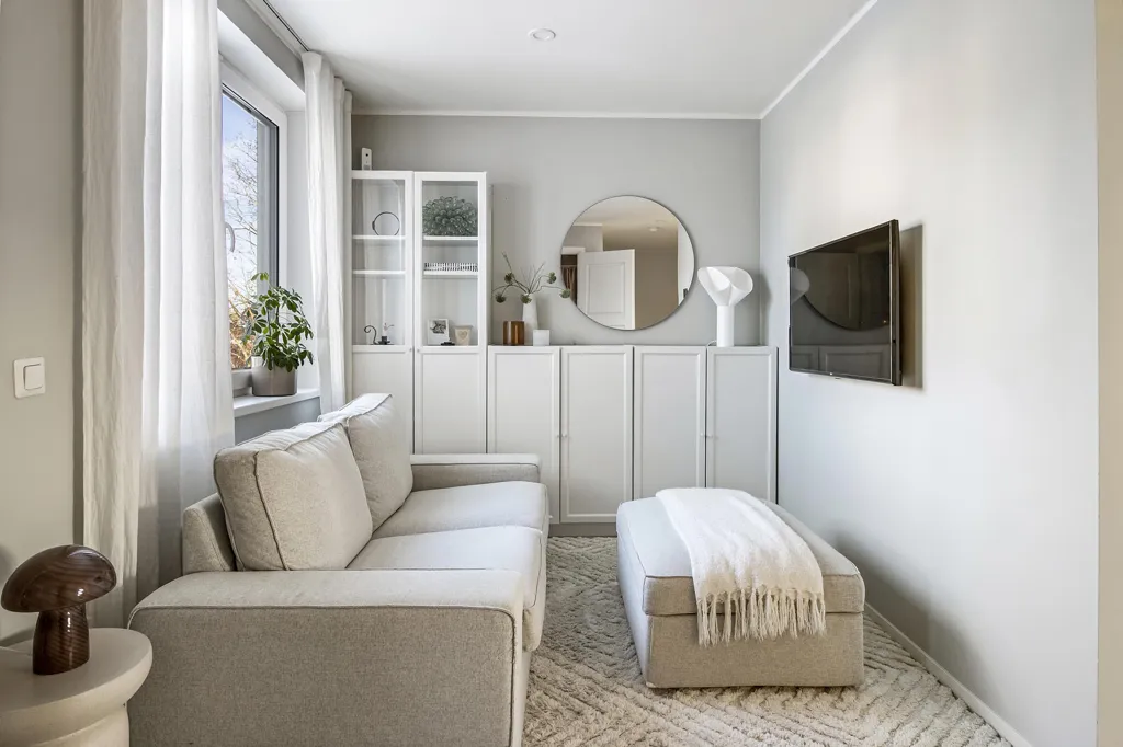 Living Room - Modern Bostadsrätt with Corner Location in Arboga