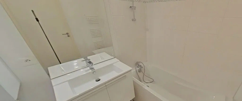 Salles de bain - Appartement 1 pièces à Valenciennes