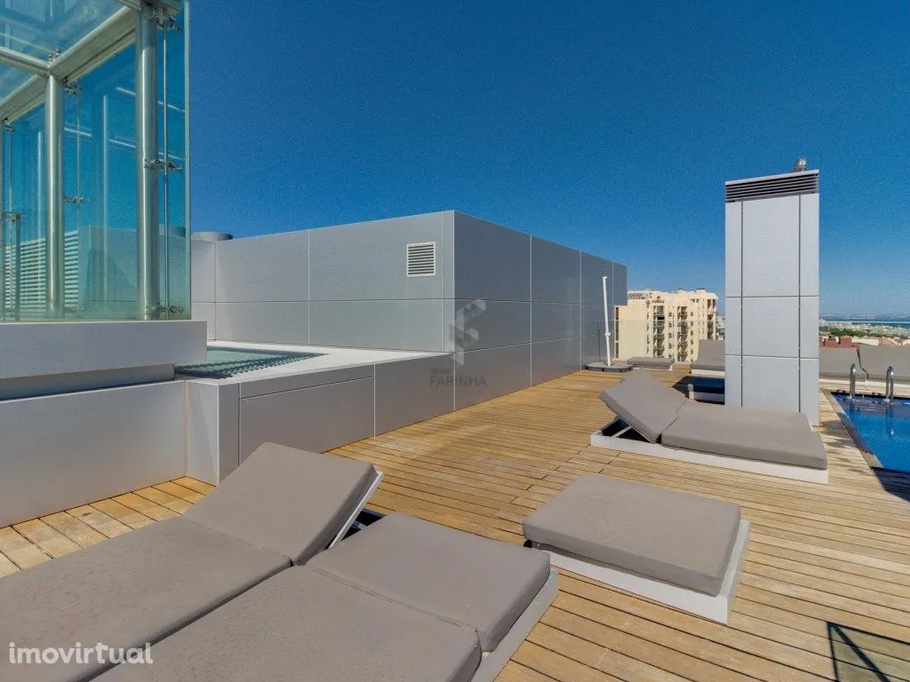 Bassein - High Standard Flat with River View in Restelo