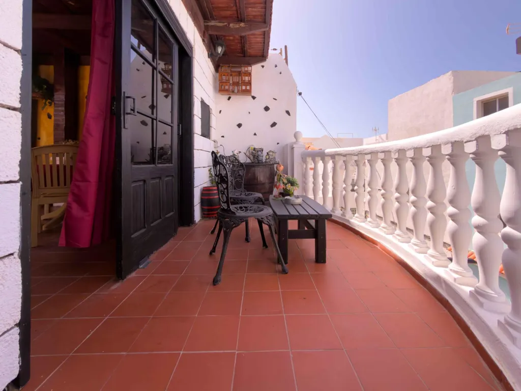balcony
