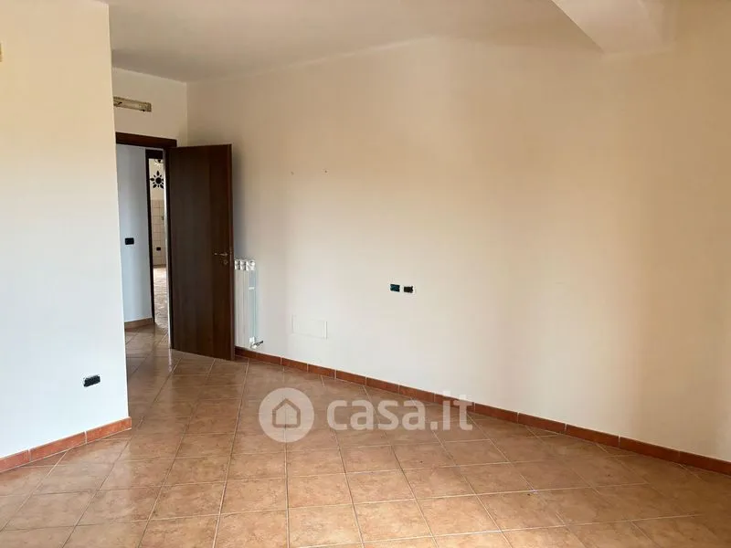 Pièces - Apartment with Terrace in Farina, Crotone