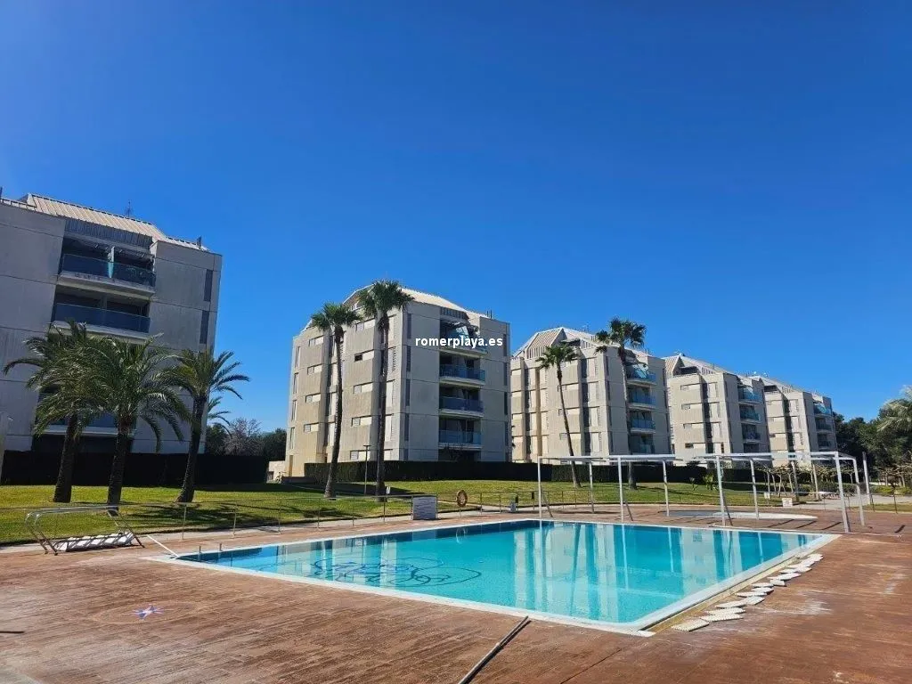 Piscine - Duplex with Private Pool in Beachside Complex