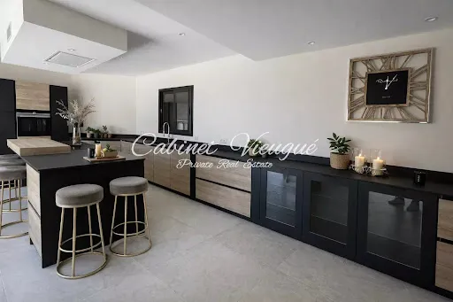 Köök - Luxury Villa with Sea View in Grimaud