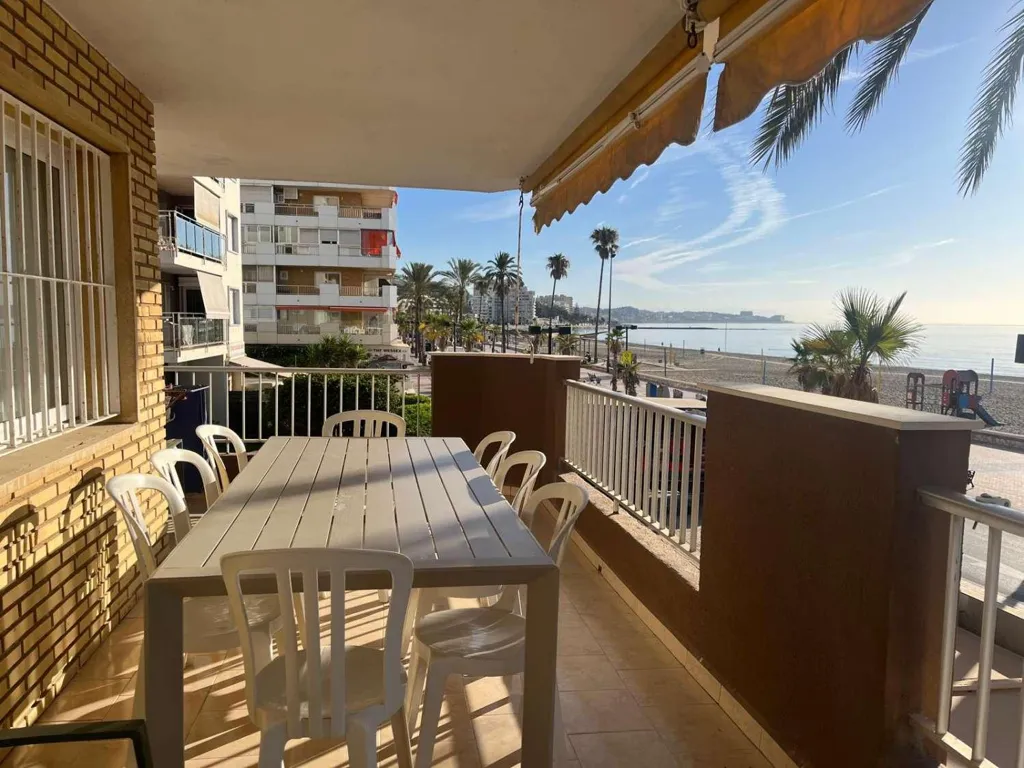 Balcone - Apartment with Beachfront in Fuengirola