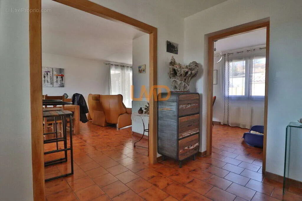 Entrée - Maison avec Vue Dégagée à Aspères