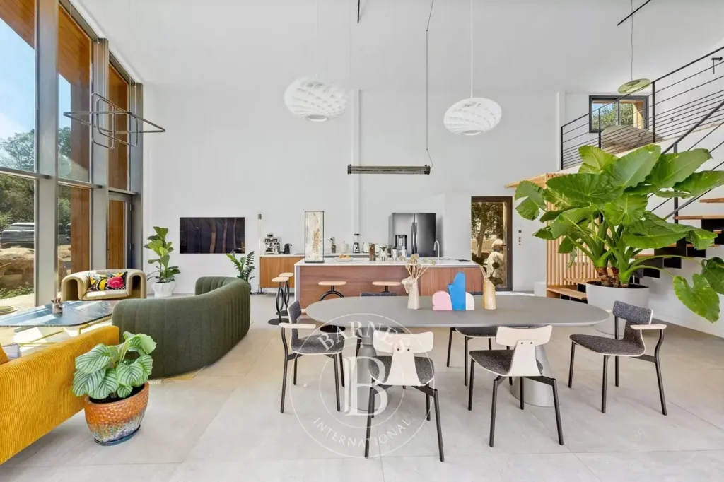 Söögituba - Contemporary Villa with Pool near Bonifacio