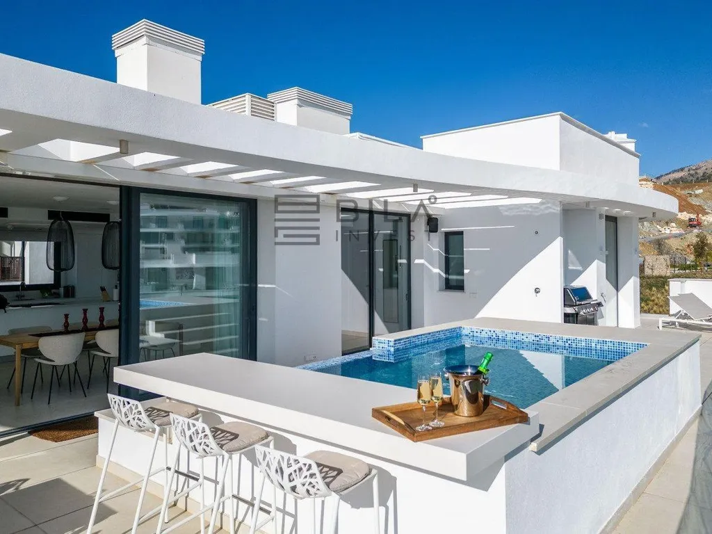 Bassein - Penthouse with Panoramic Views in Fuengirola