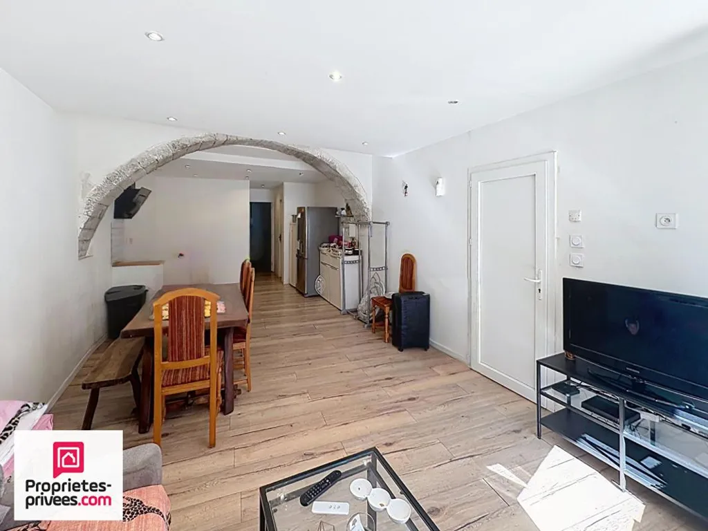Séjour - Appartement Rénové au Coeur du Village de Rians