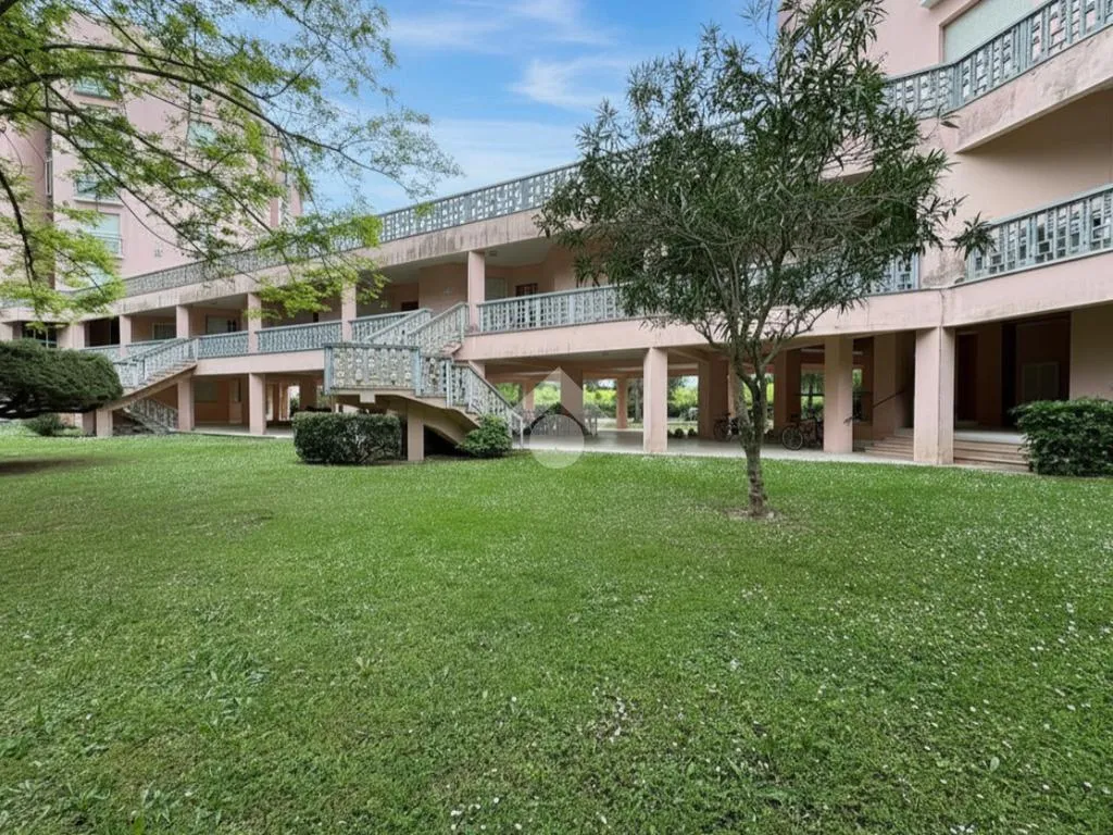 Jardin - 3-Bedroom Apartment with Pool in Marcelli