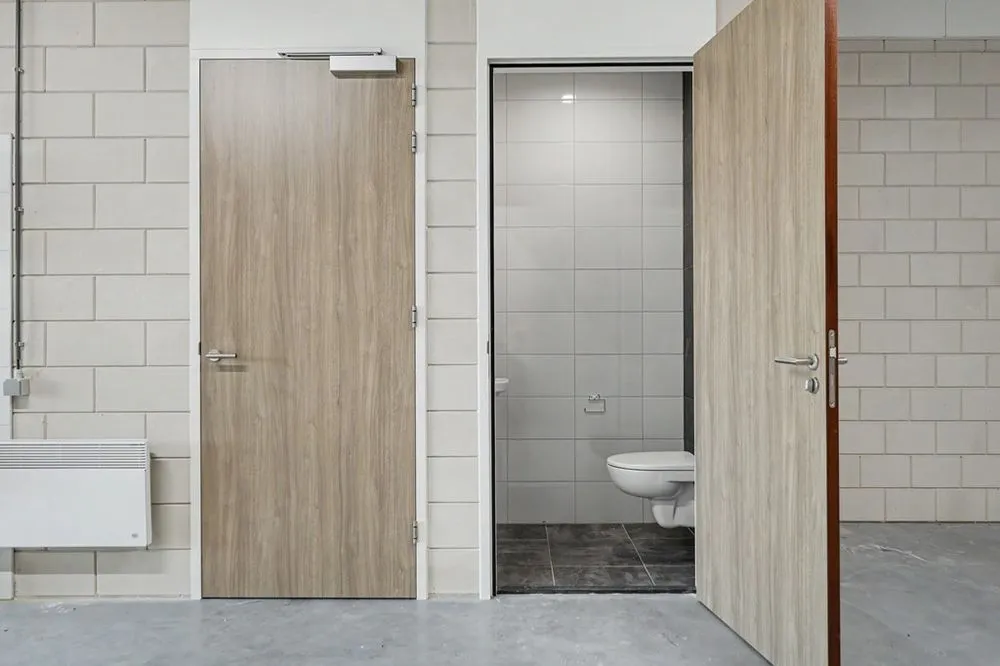 Salles de bain - Modern Business Unit with A++++ Energy Rating in Numansdorp
