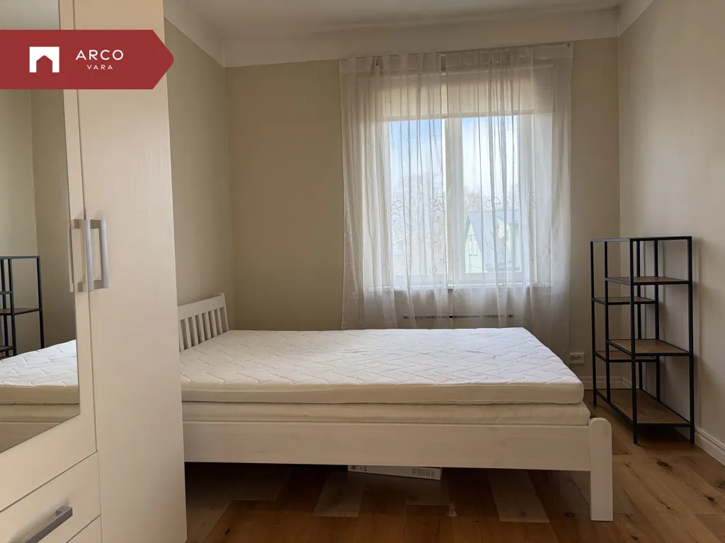 Appartement 2 pièces à EE