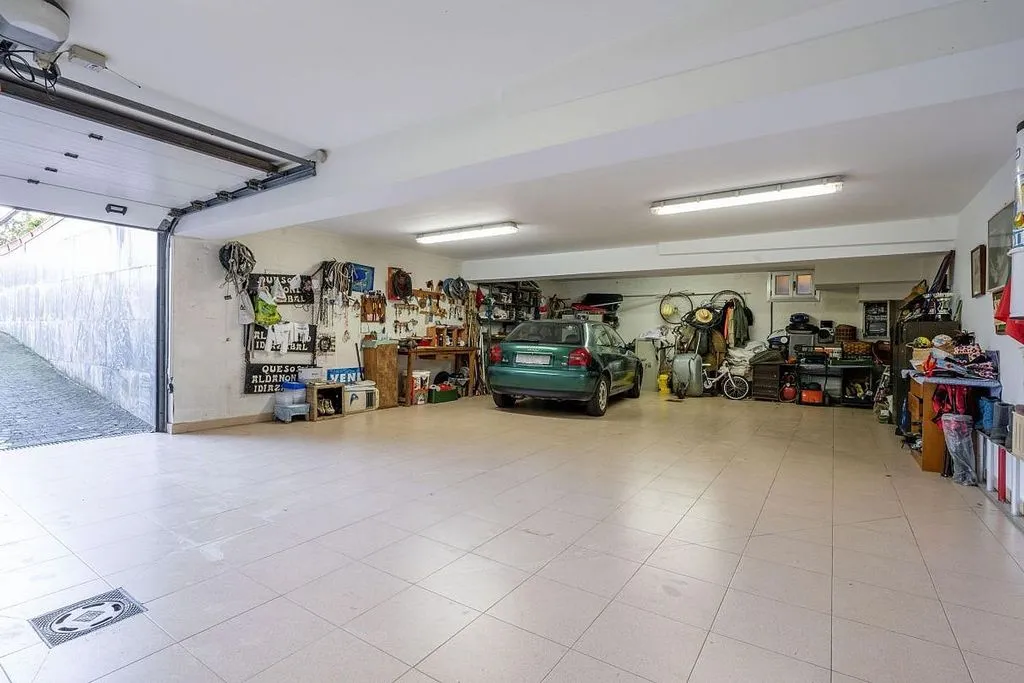 Garage - Detached Villa with Pool in Olaberria