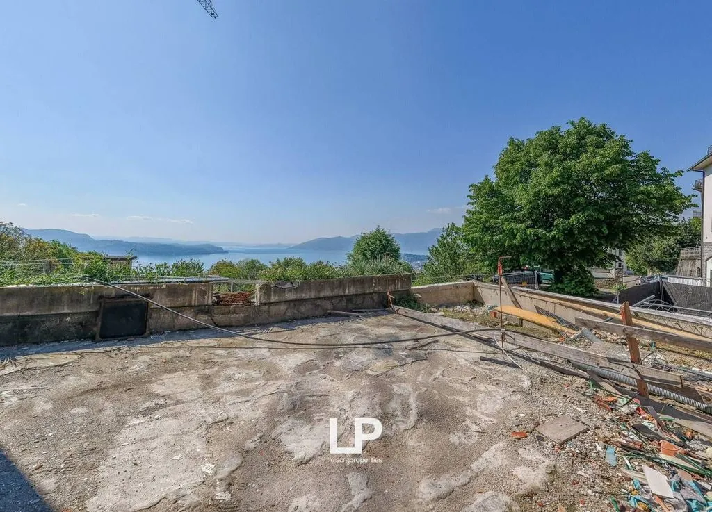 Terrasse - Luxury Flat with Lake View in Arizzano